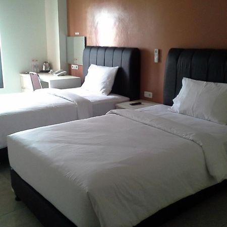 Asoka Inn Bandung Luaran gambar