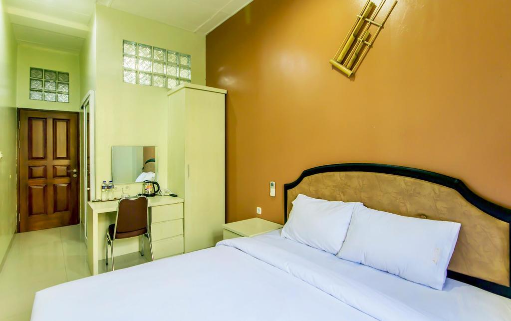 Asoka Inn Bandung Luaran gambar