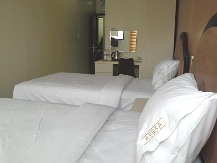 Asoka Inn Bandung Luaran gambar