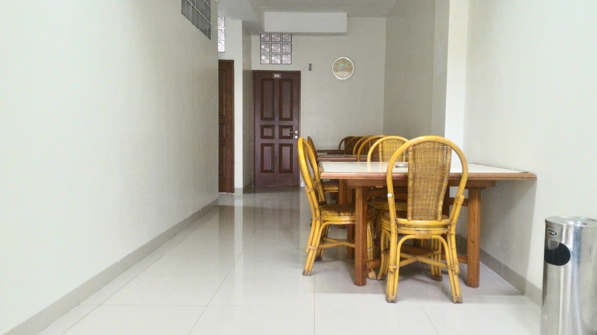 Asoka Inn Bandung Luaran gambar