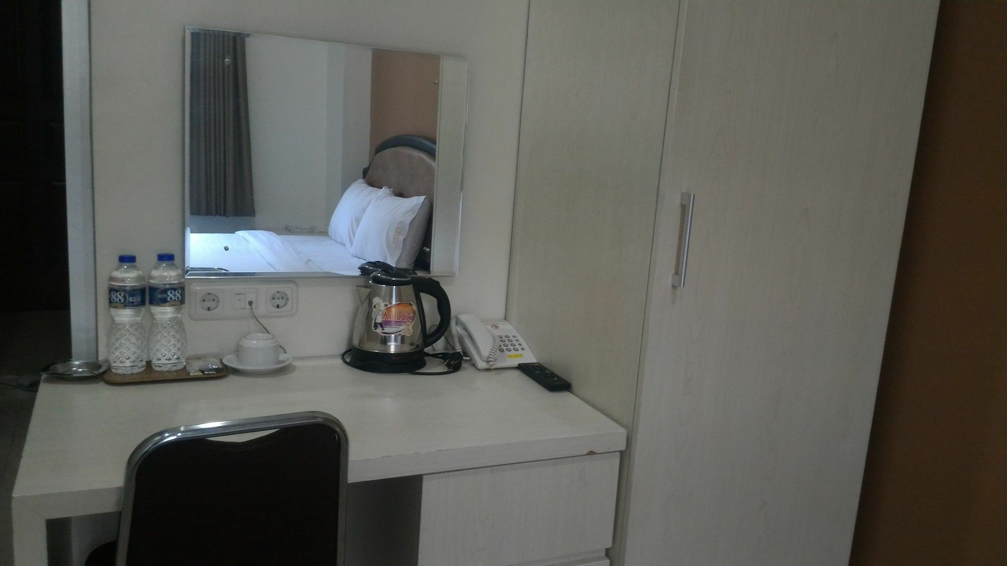 Asoka Inn Bandung Luaran gambar